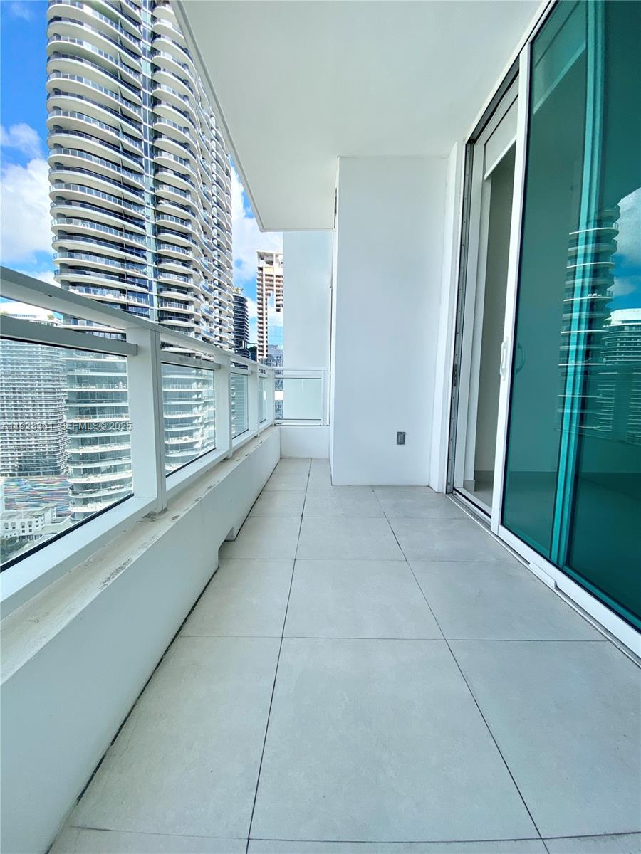 1080 Brickell Ave #3407, Miami FL 33131