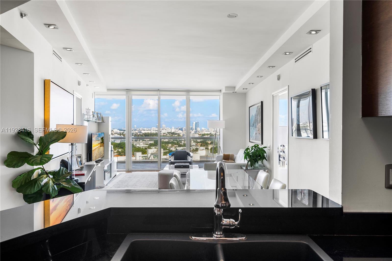 450 Alton Rd #1610, Miami Beach FL 33139