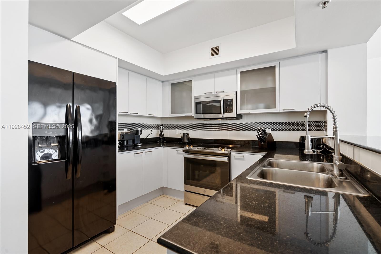 16699 Collins Ave #1507, Sunny Isles Beach FL 33160