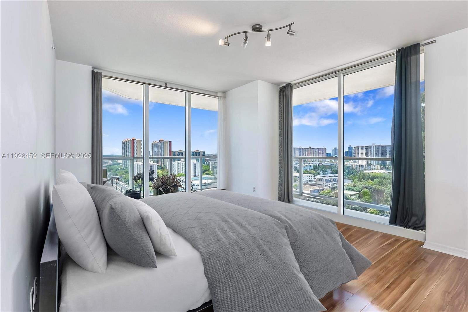 16699 Collins Ave #1507, Sunny Isles Beach FL 33160