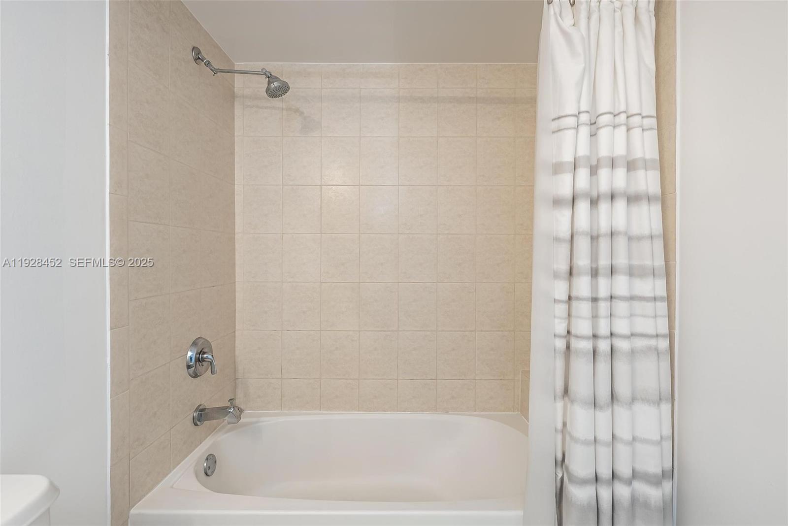 16699 Collins Ave #1507, Sunny Isles Beach FL 33160