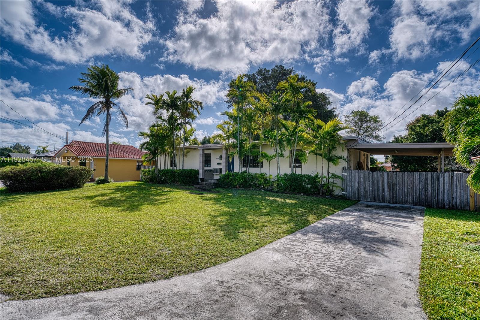 6550 SW 27th St, Miami FL 33155
