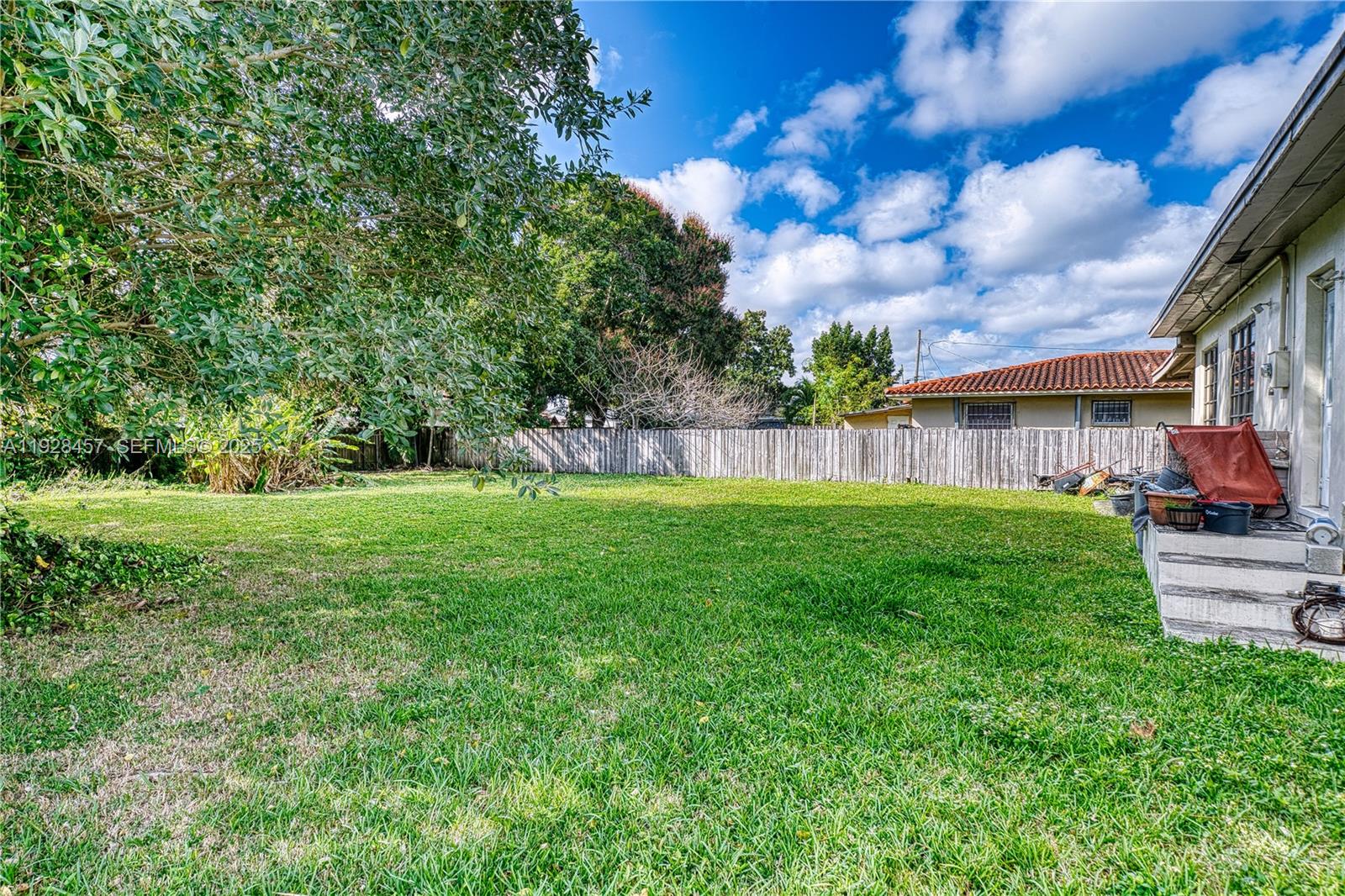 6550 SW 27th St, Miami FL 33155