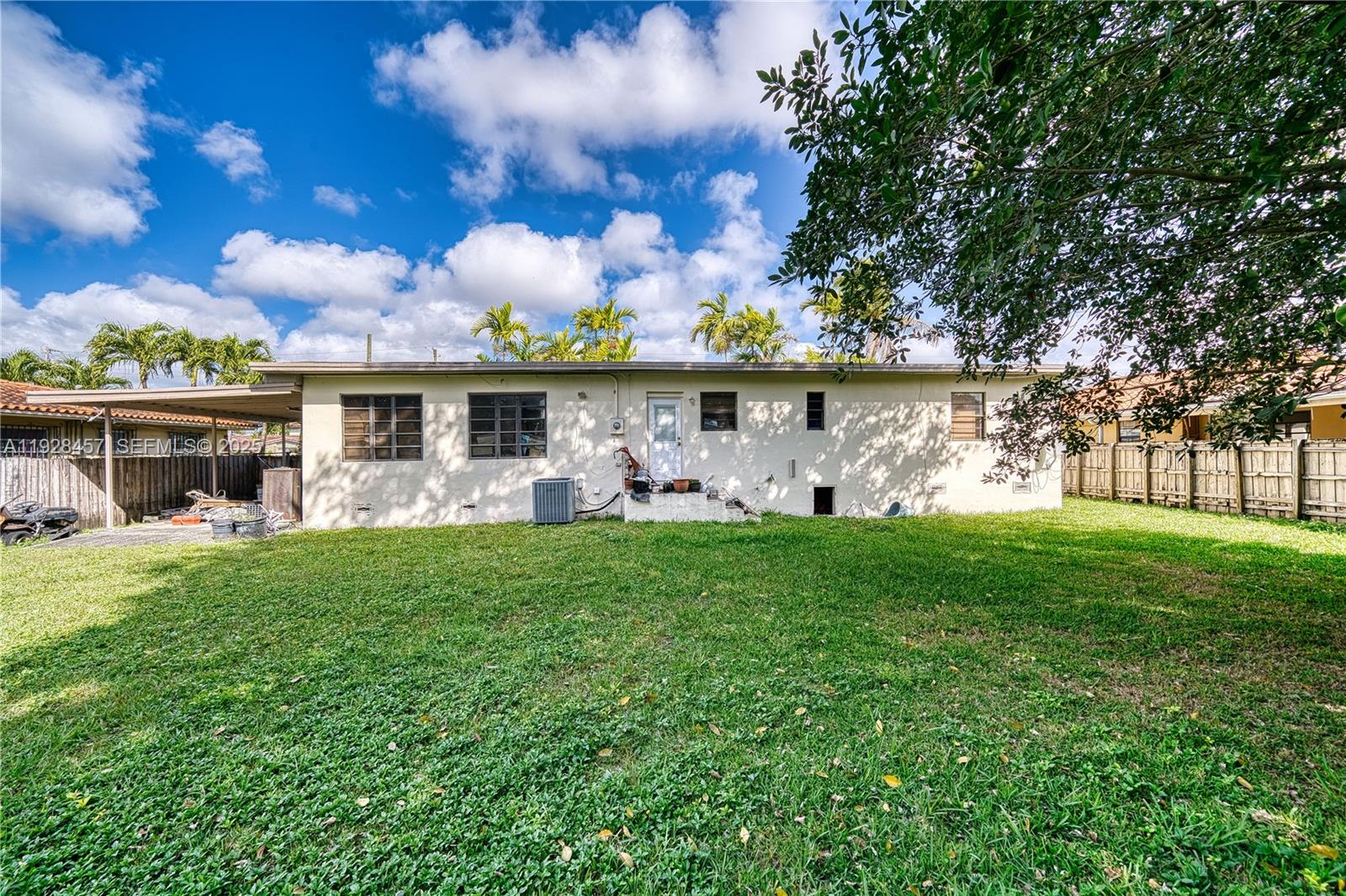 6550 SW 27th St, Miami FL 33155