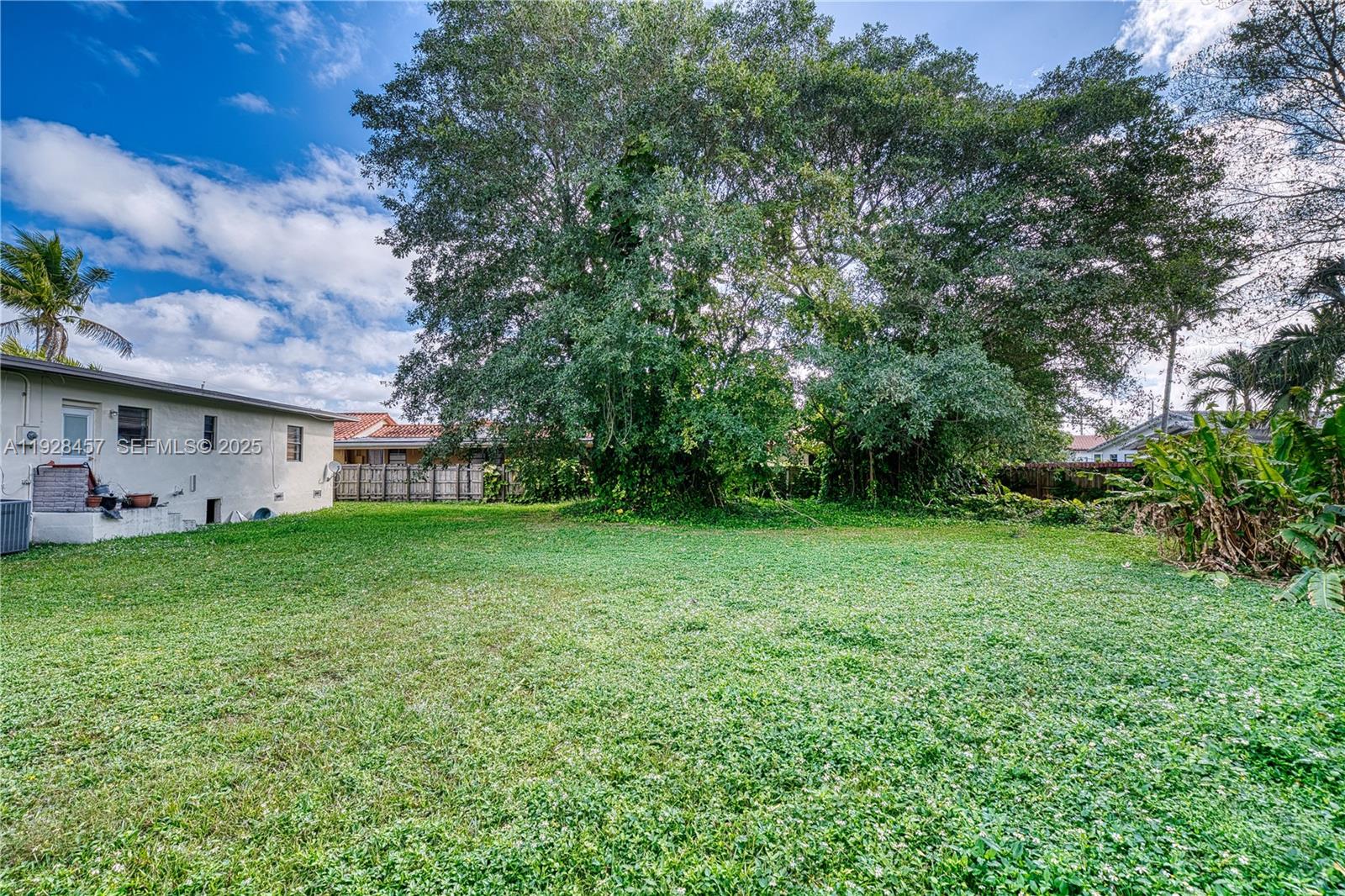 6550 SW 27th St, Miami FL 33155