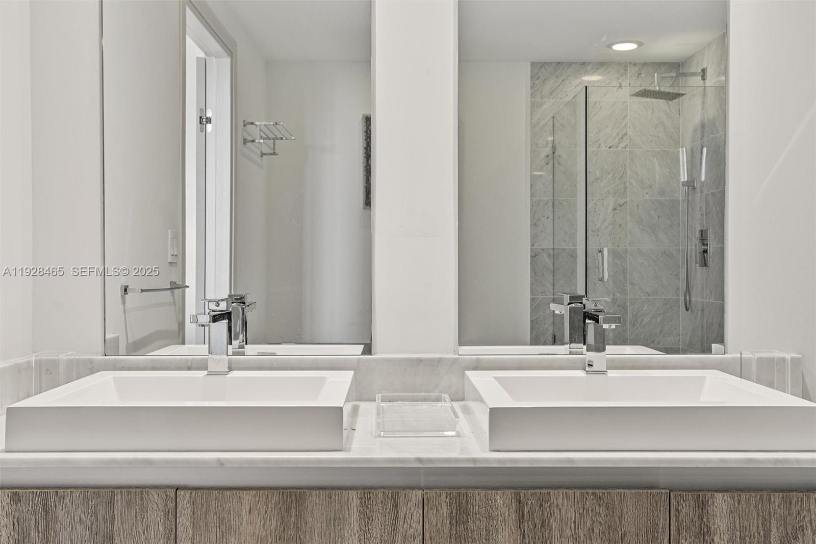 801 S Miami Ave #4205, Miami FL 33130