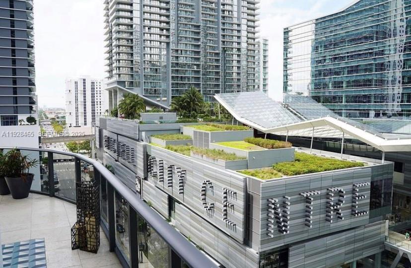 801 S Miami Ave #4205, Miami FL 33130