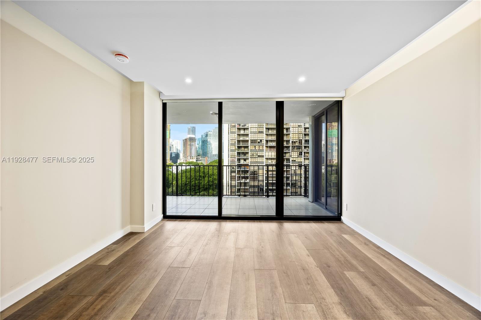 1915 Brickell Ave #1001, Miami FL 33129