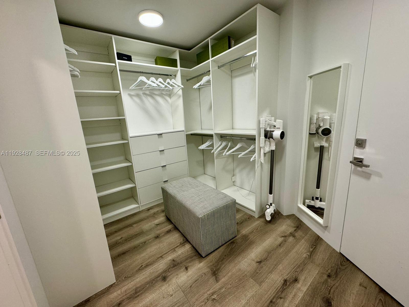 1121 Crandon Blvd #E1001, Key Biscayne FL 33149