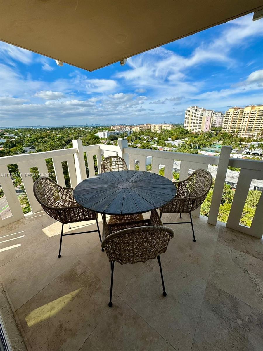 1121 Crandon Blvd #E1001, Key Biscayne FL 33149