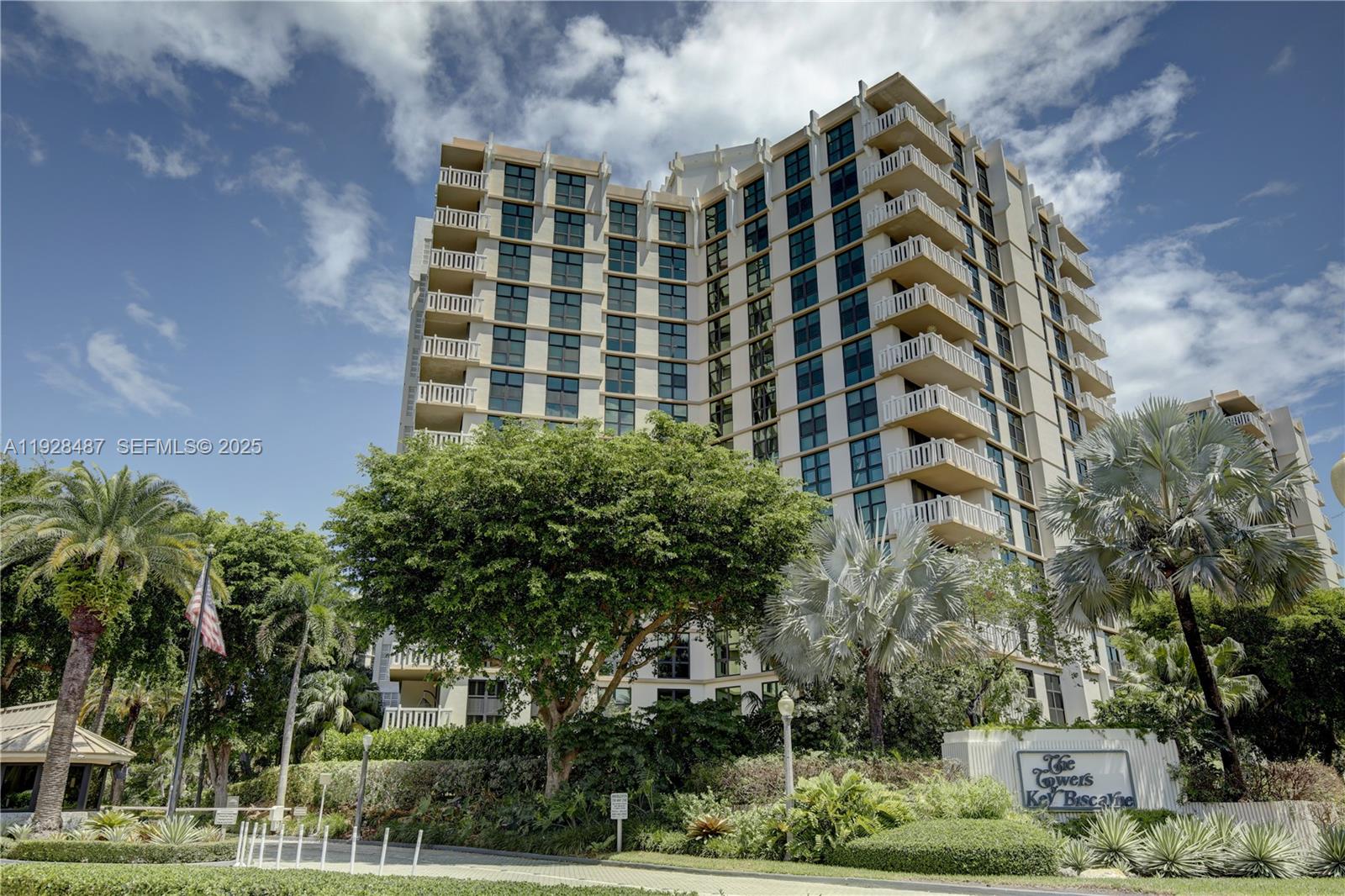 1121 Crandon Blvd #E1001, Key Biscayne FL 33149