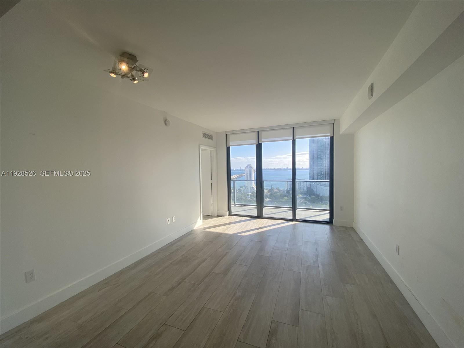 121 NE 34th St #2406A, Miami FL 33137
