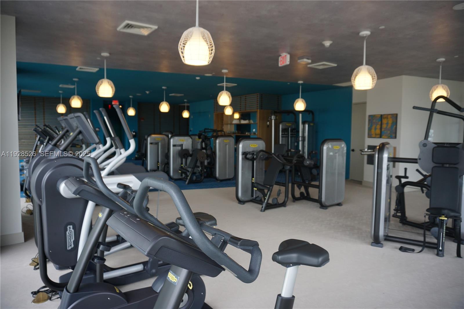 121 NE 34th St #2406A, Miami FL 33137