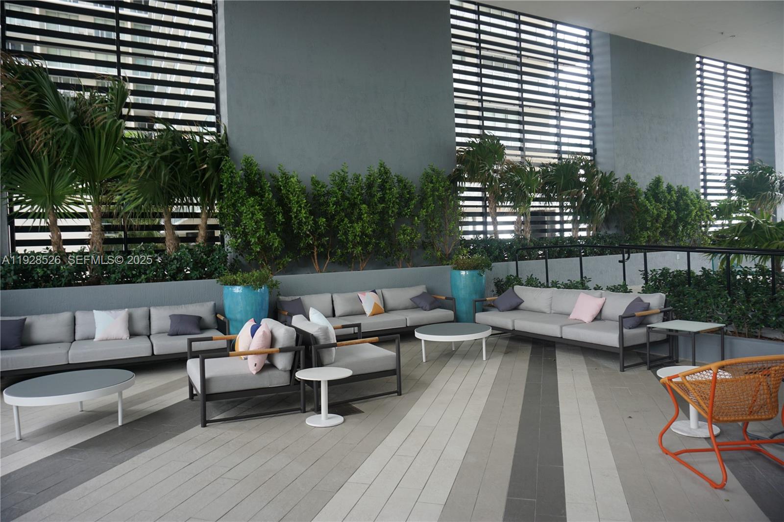 121 NE 34th St #2406A, Miami FL 33137