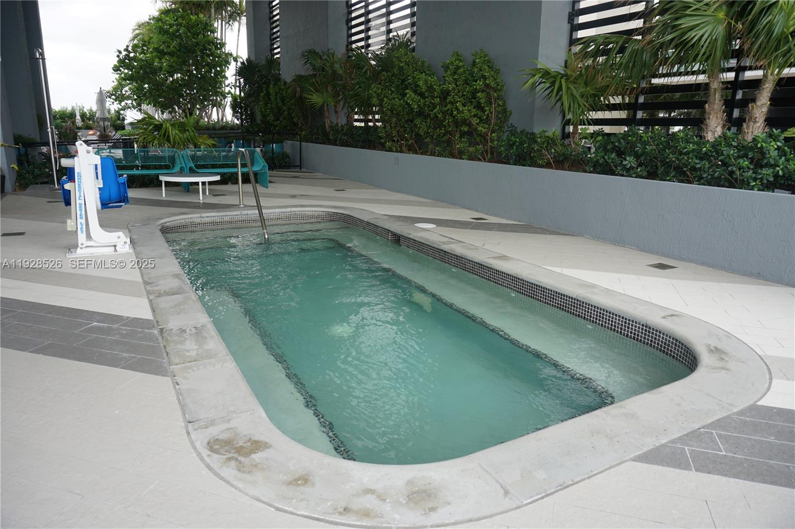 121 NE 34th St #2406A, Miami FL 33137