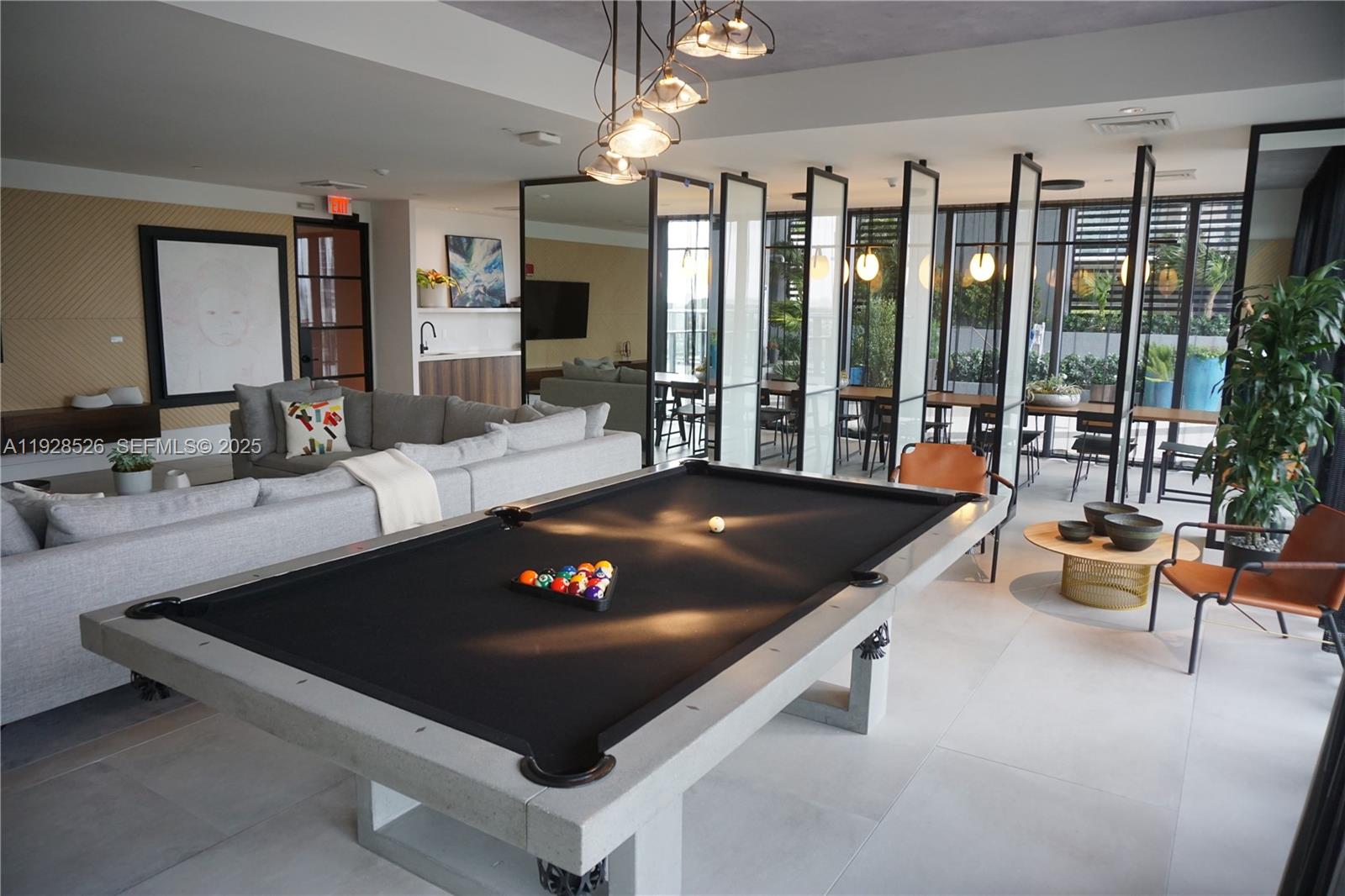121 NE 34th St #2406A, Miami FL 33137