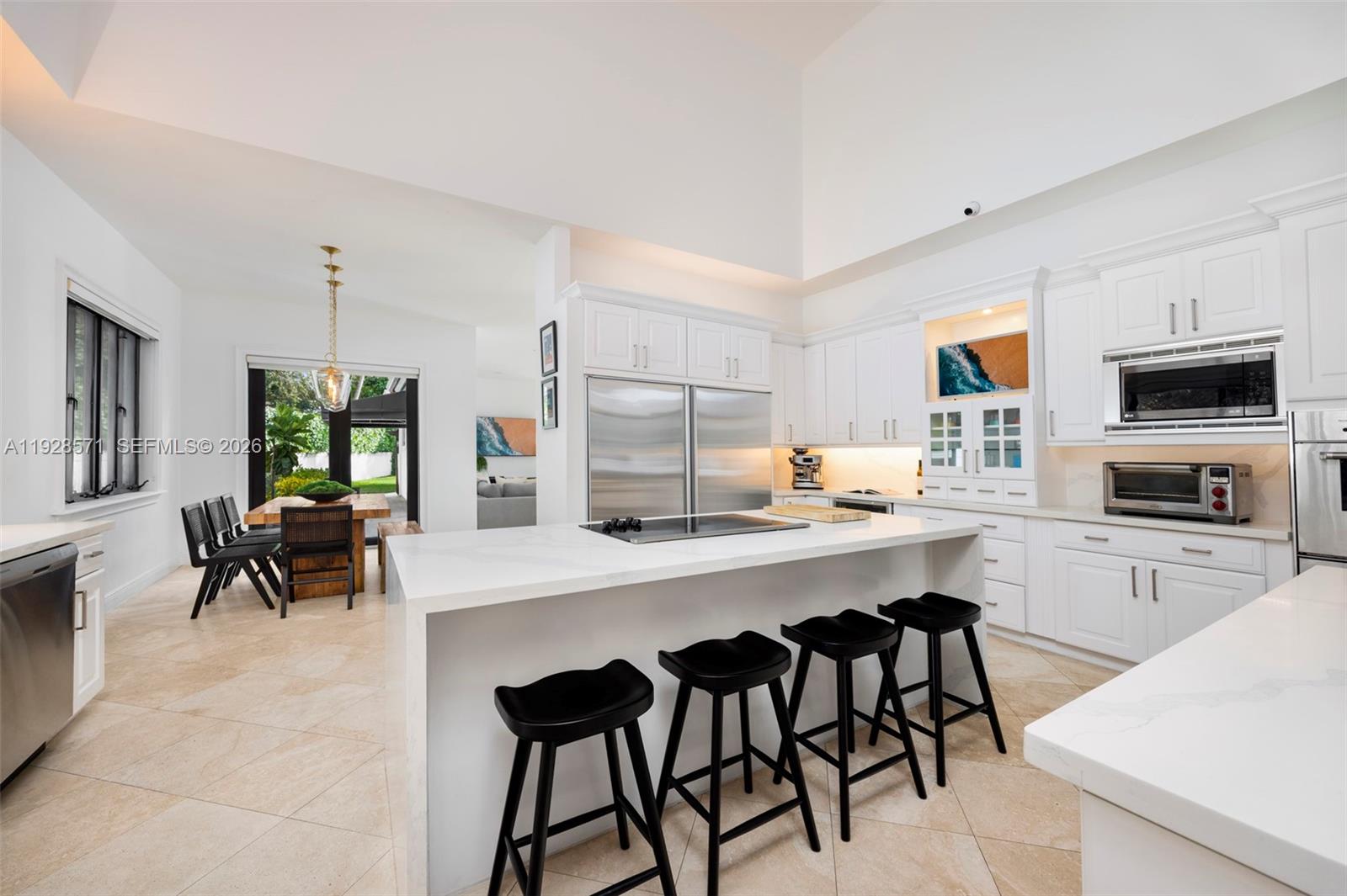 7430 SW 66th St, Miami FL 33143