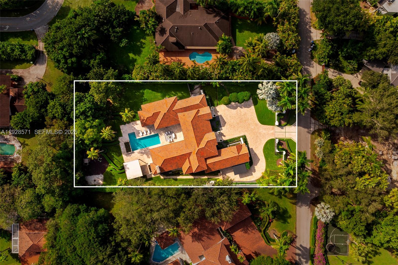 7430 SW 66th St, Miami FL 33143
