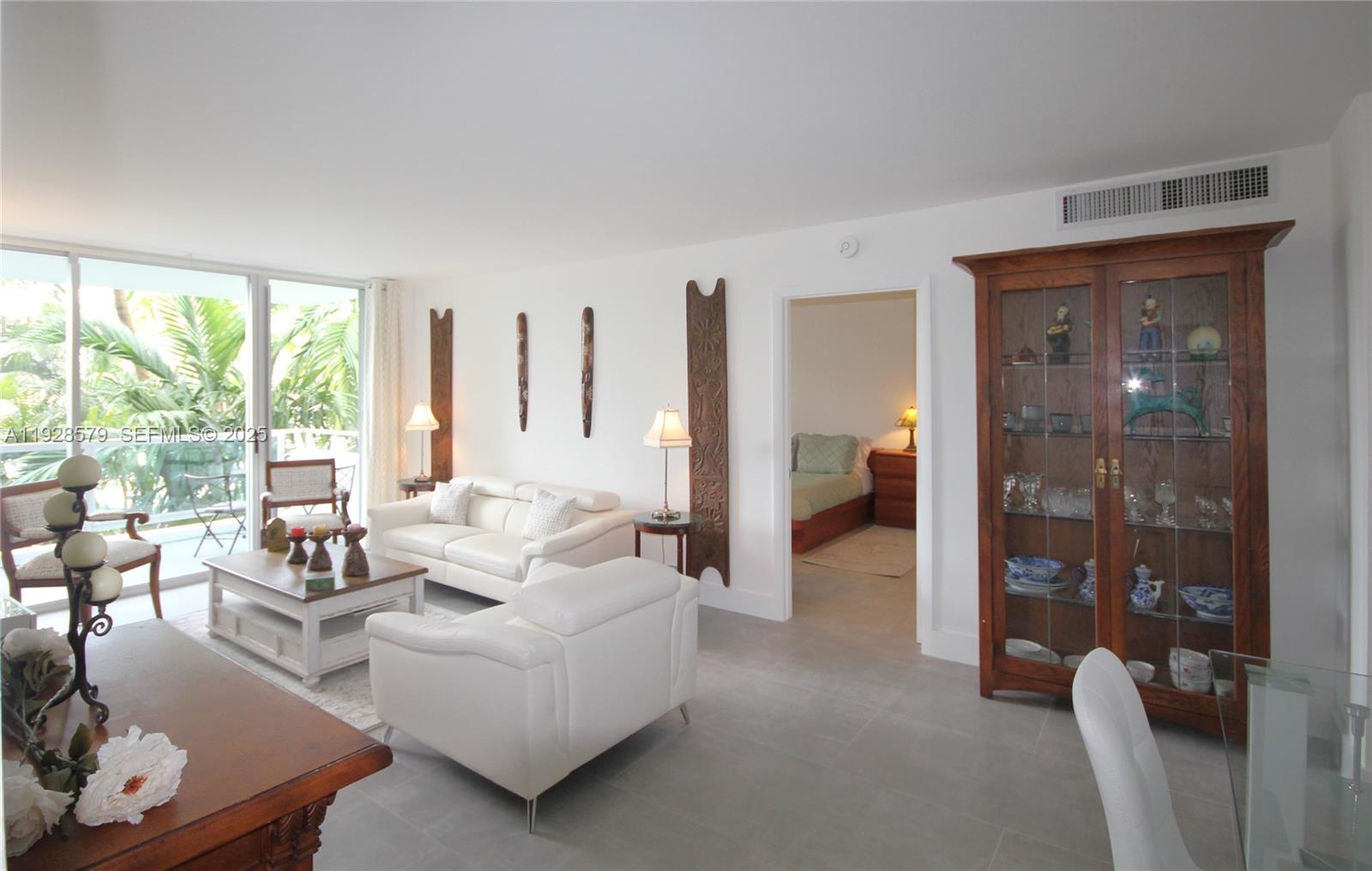 Miami Beach FL 33140 - A11928579
