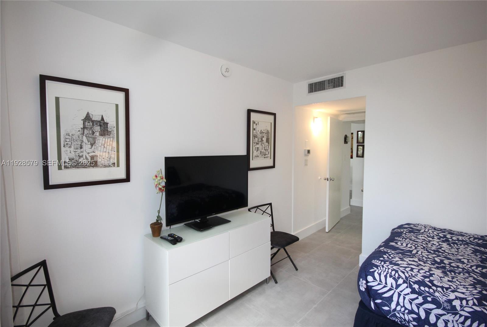 Miami Beach FL 33140 - A11928579