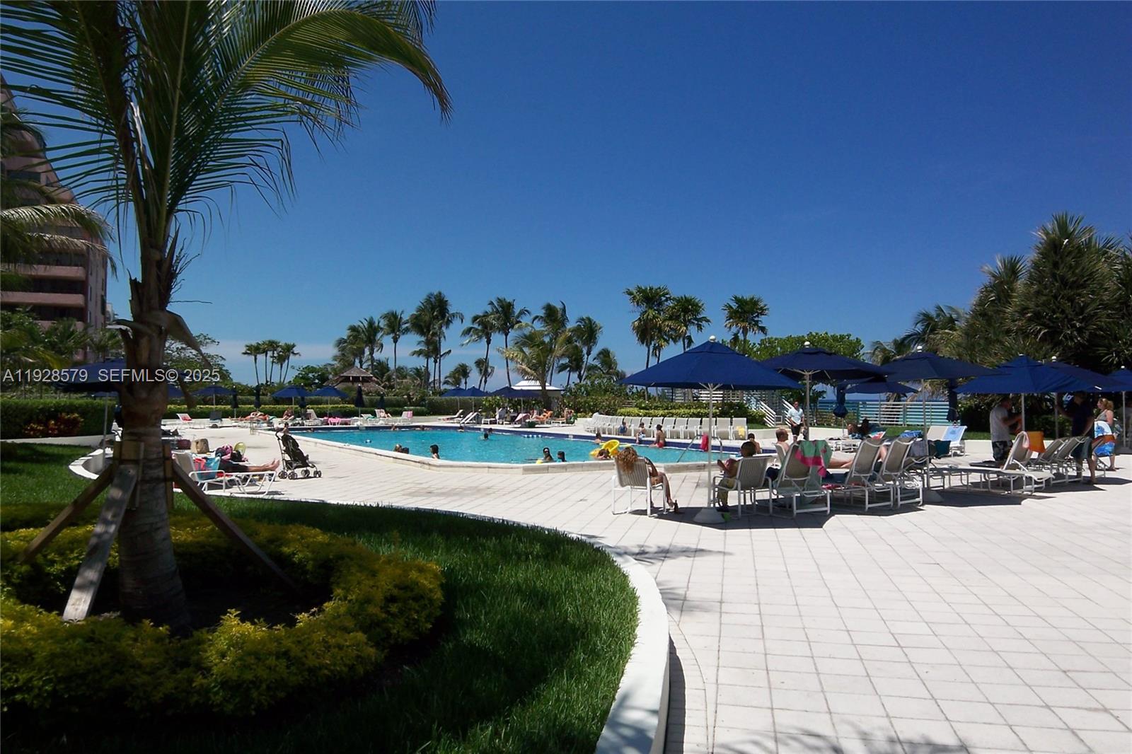 Miami Beach FL 33140 - A11928579
