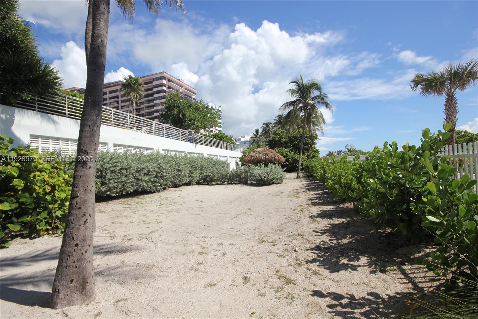 Miami Beach FL 33140 - A11928579
