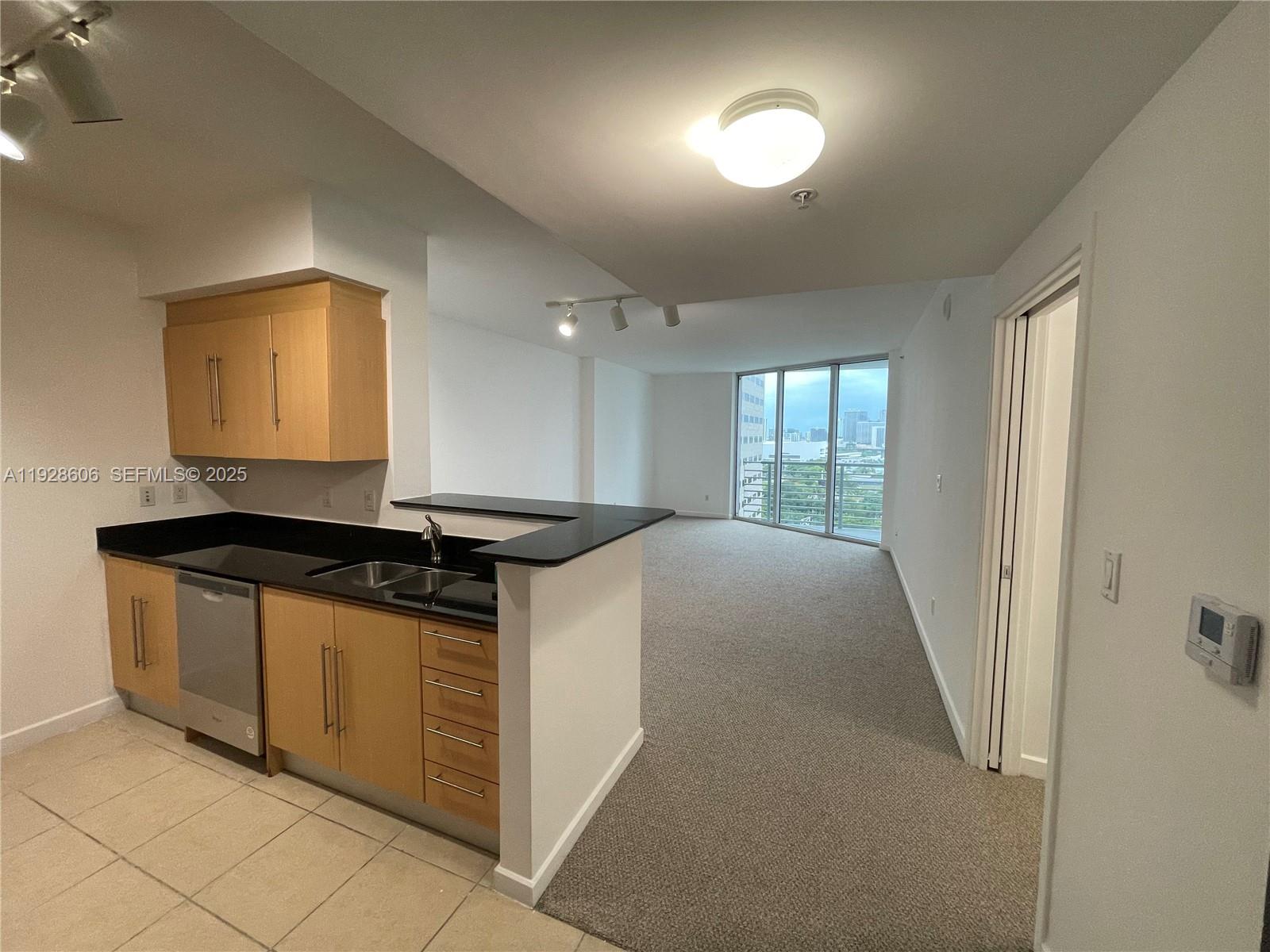 325 S Biscayne Blvd #2116, Miami FL 33131