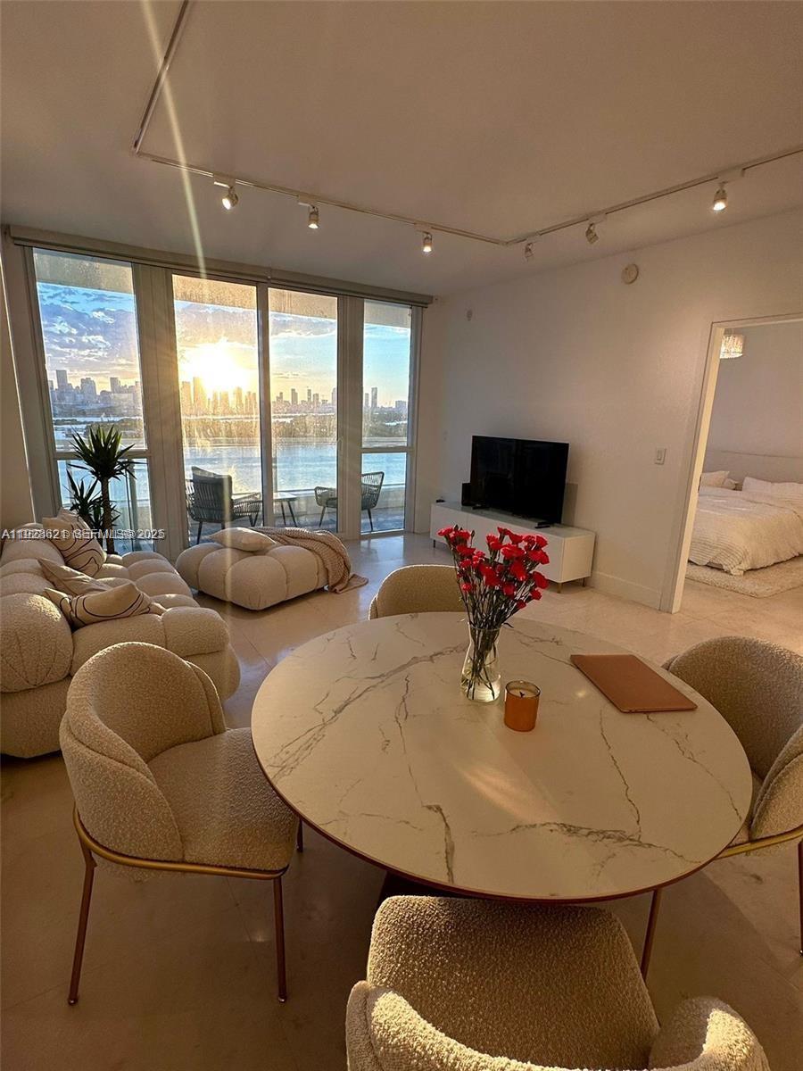 540 West Ave #1613, Miami Beach FL 33139