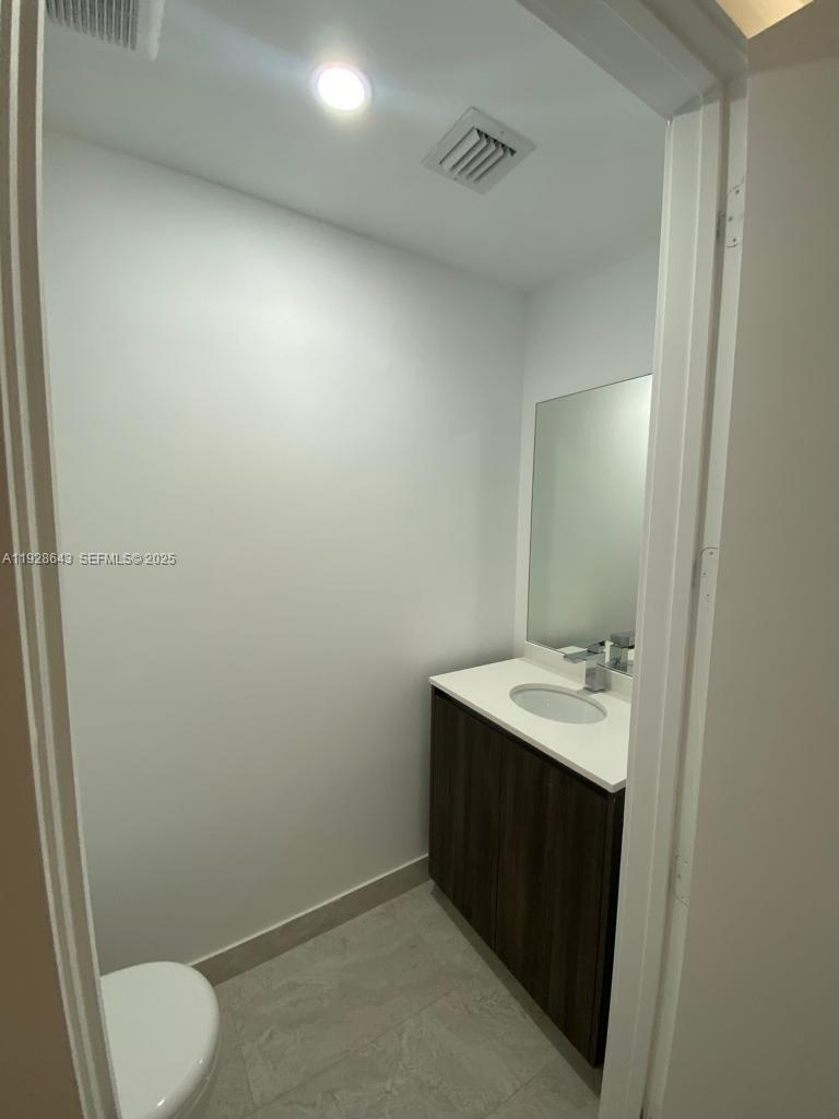 488 NE 18th St #1804, Miami FL 33132