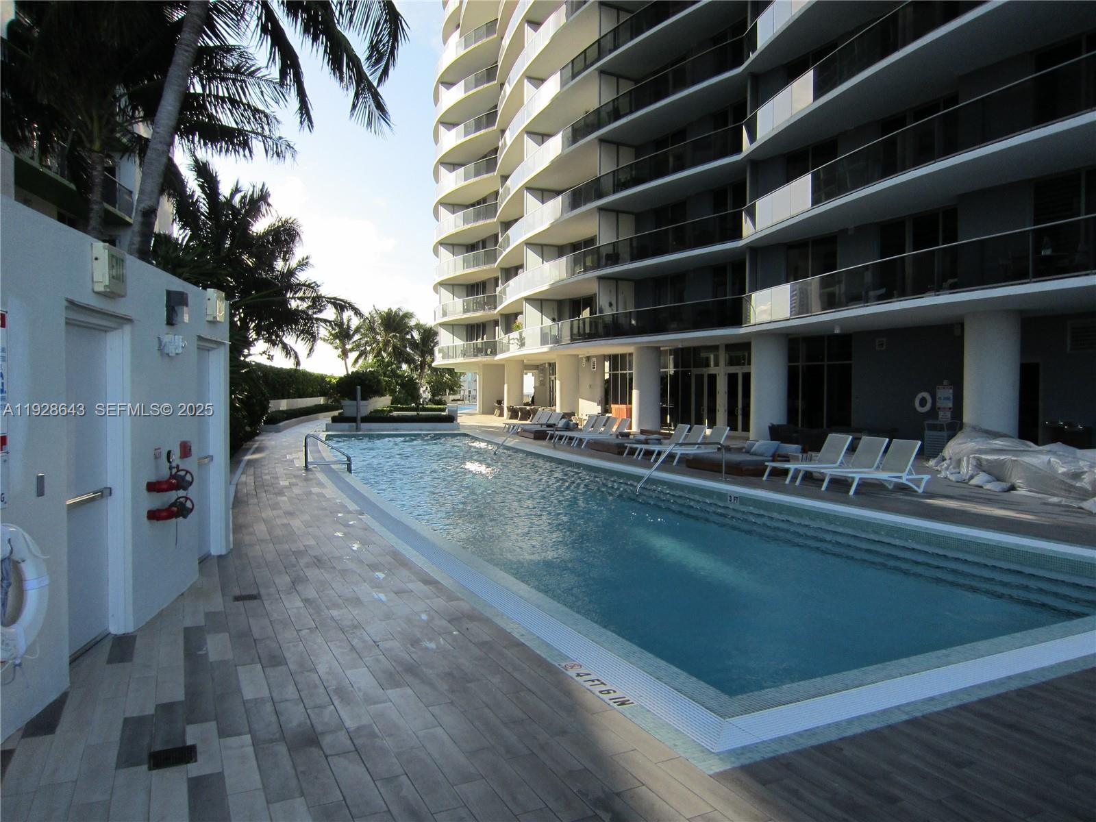 488 NE 18th St #1804, Miami FL 33132