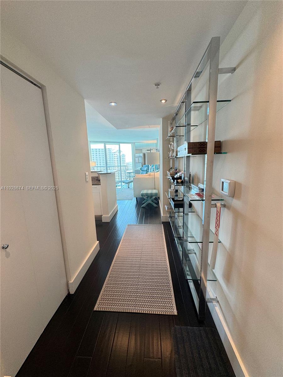 335 S Biscayne Blvd #2403, Miami FL 33131