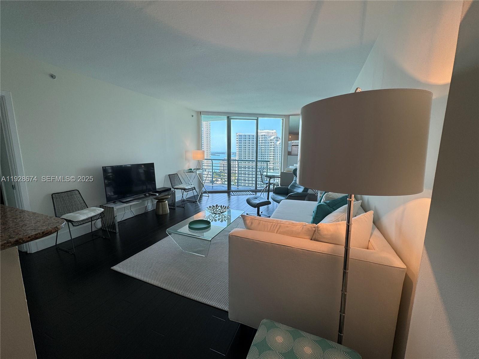 335 S Biscayne Blvd #2403, Miami FL 33131