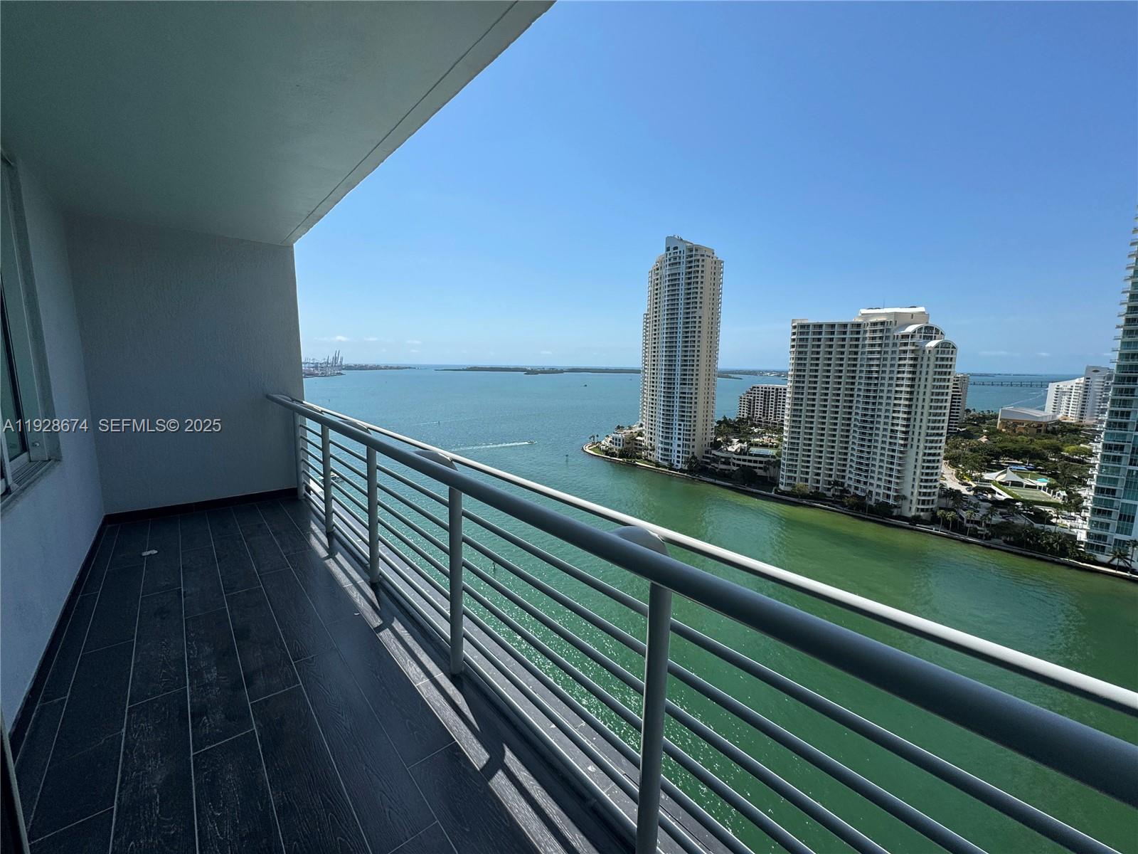 335 S Biscayne Blvd #2403, Miami FL 33131