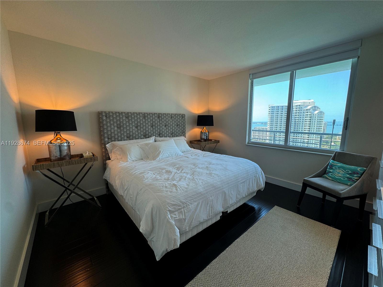 335 S Biscayne Blvd #2403, Miami FL 33131
