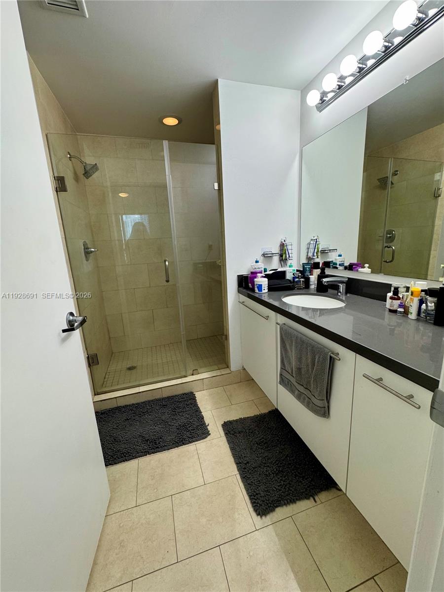 90 SW 3rd St #3112, Miami FL 33130
