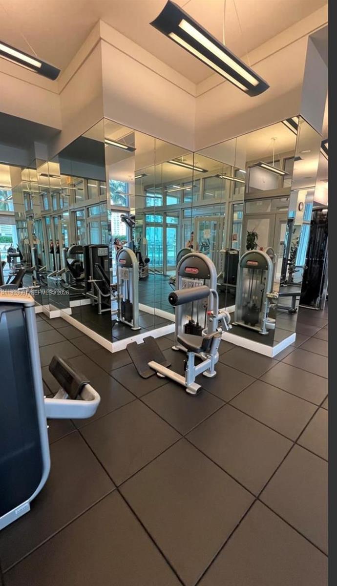 90 SW 3rd St #3112, Miami FL 33130