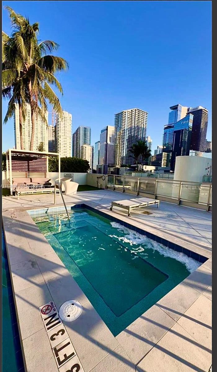 90 SW 3rd St #3112, Miami FL 33130