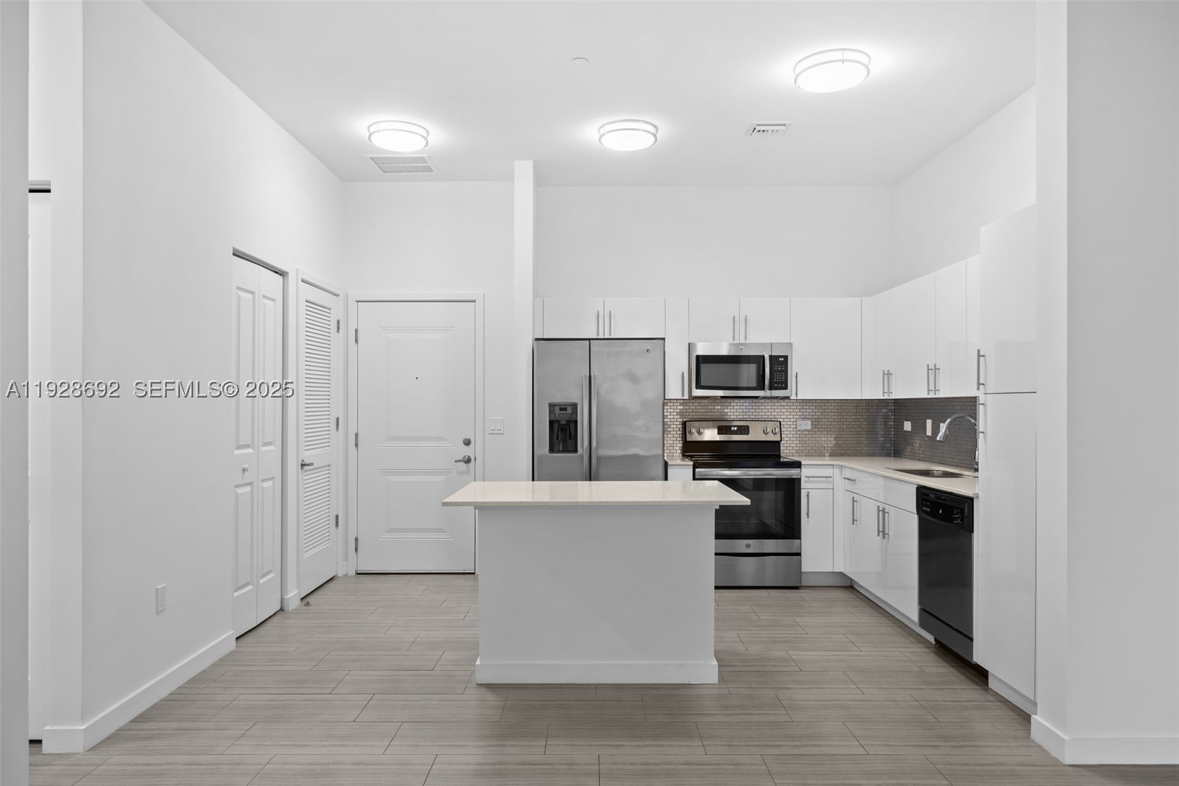 1776 Polk St #1103, Hollywood FL 33020