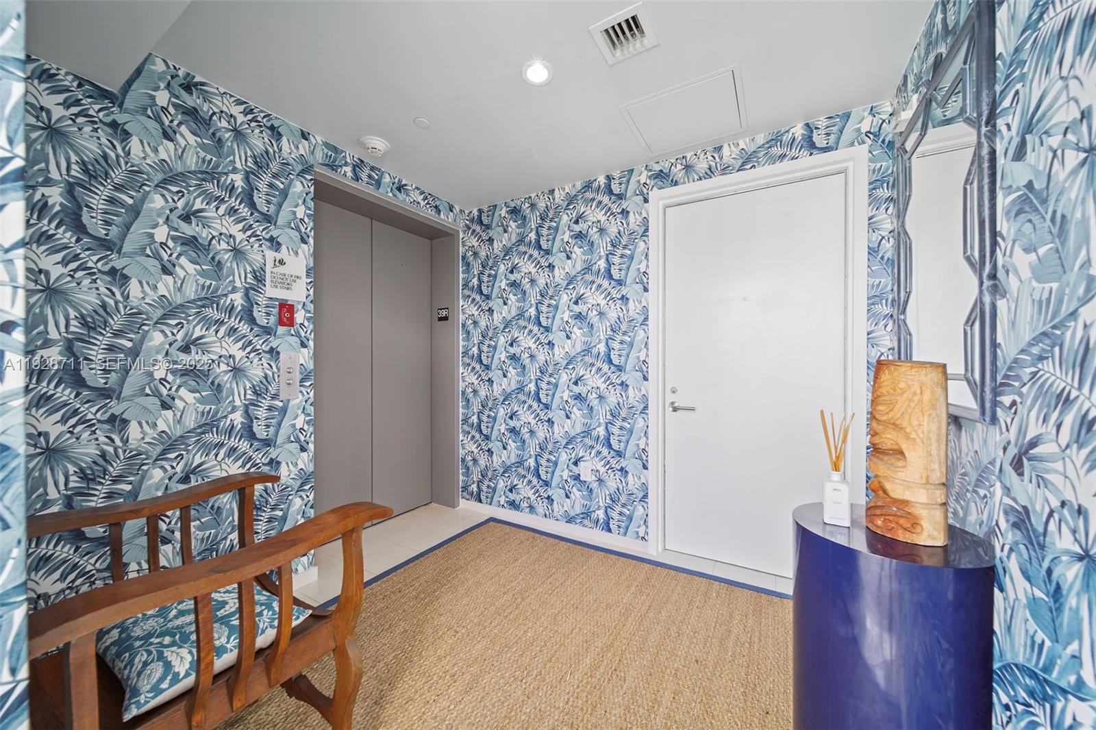 460 NE 28th St #3904, Miami FL 33137