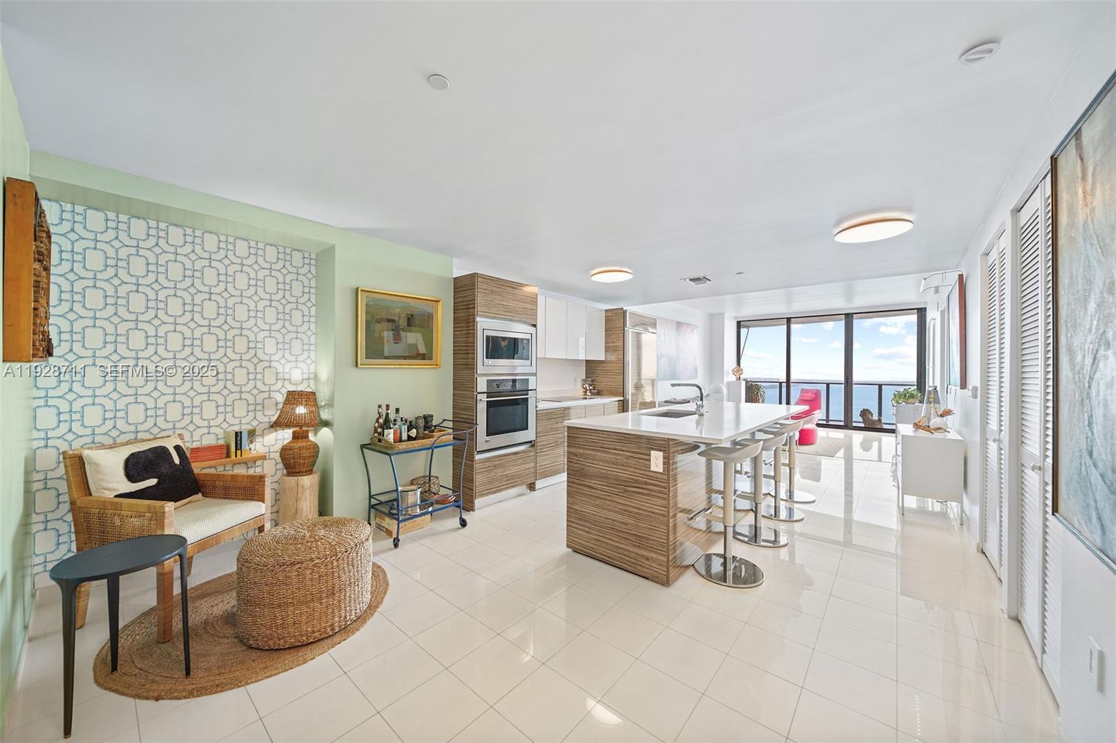 460 NE 28th St #3904, Miami FL 33137