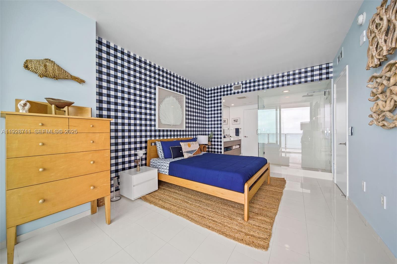 460 NE 28th St #3904, Miami FL 33137