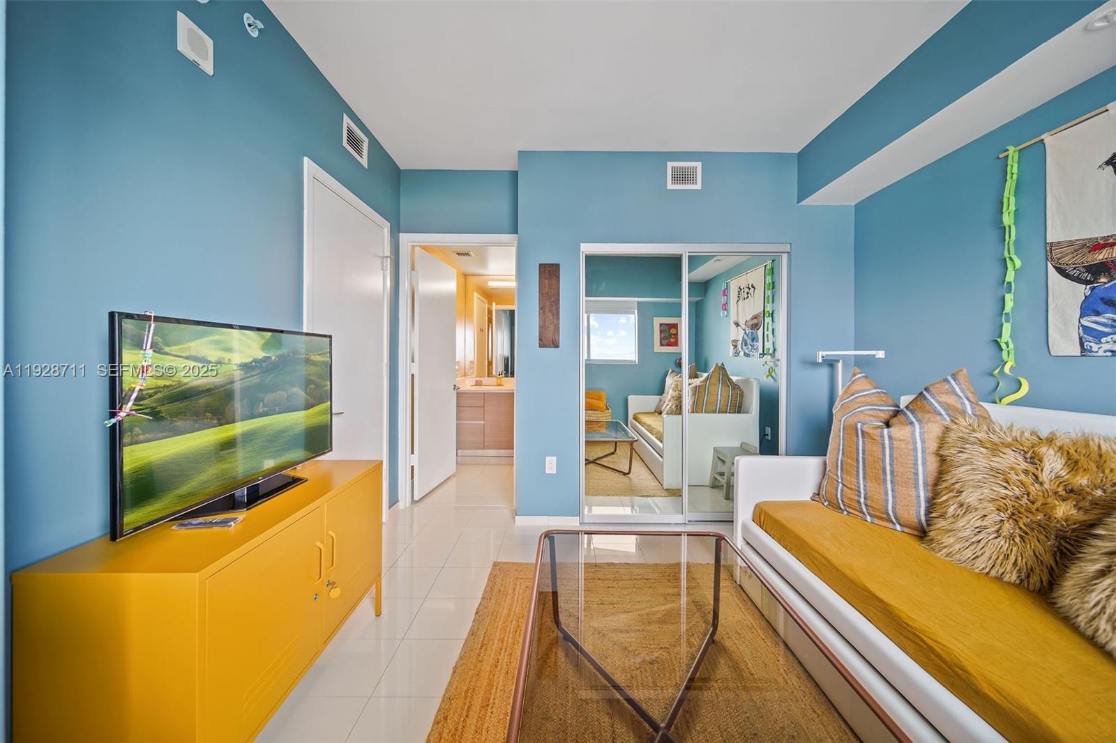 460 NE 28th St #3904, Miami FL 33137