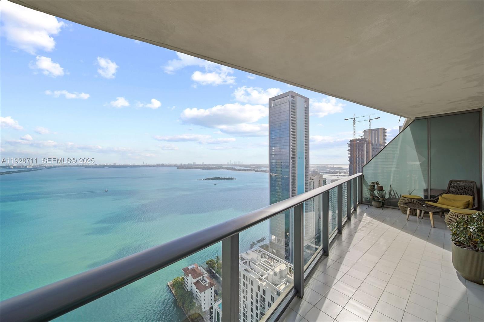 460 NE 28th St #3904, Miami FL 33137