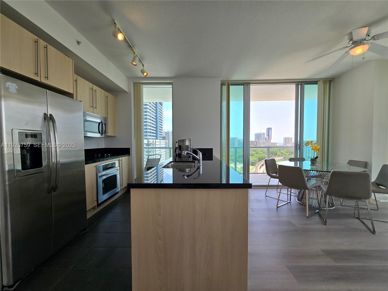 79 SW 12th St #1701-S, Miami FL 33130