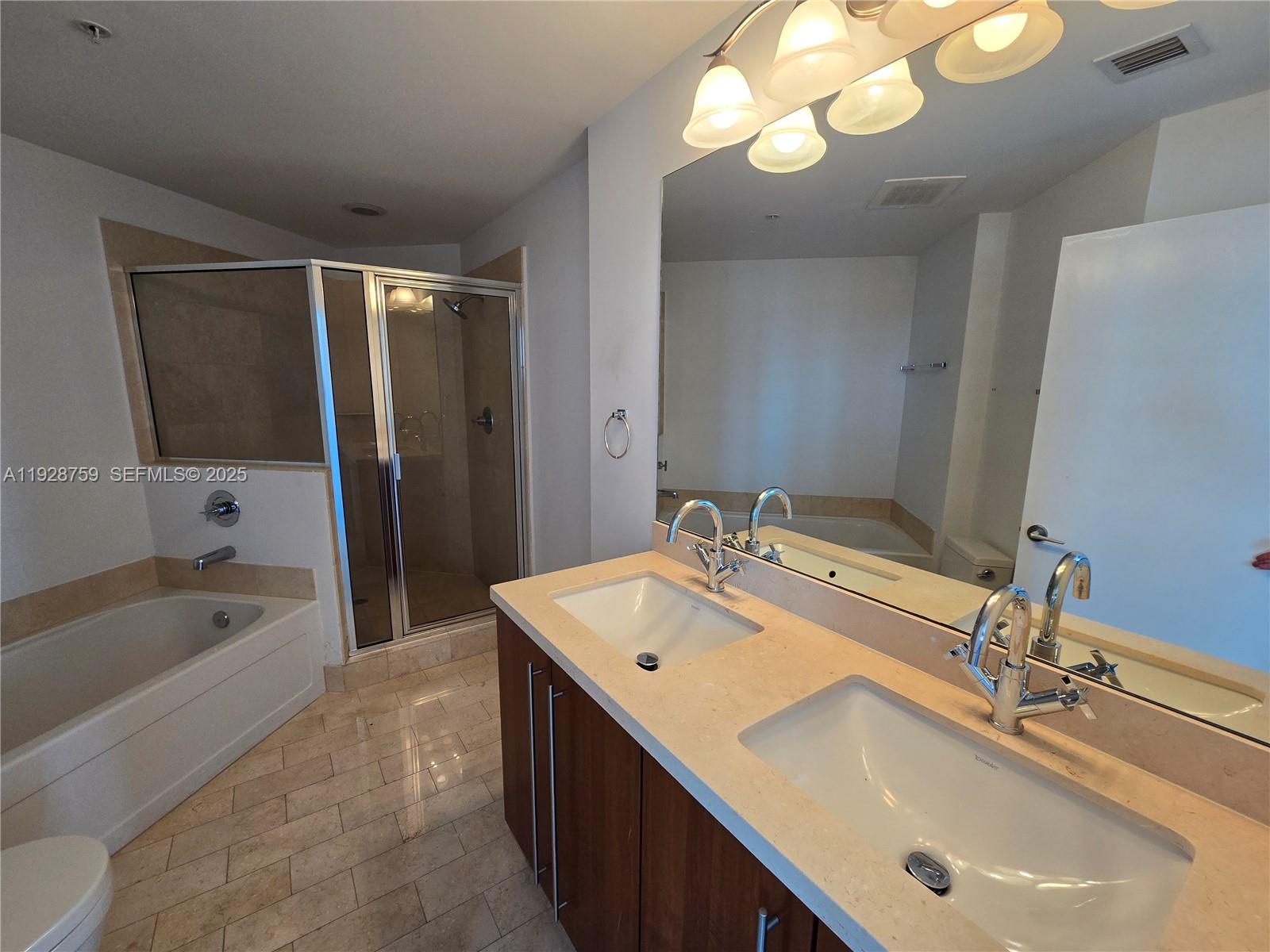 79 SW 12th St #1701-S, Miami FL 33130