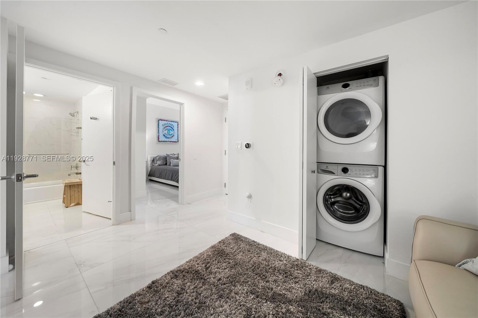 16385 Biscayne Blvd #503, North Miami Beach FL 33160