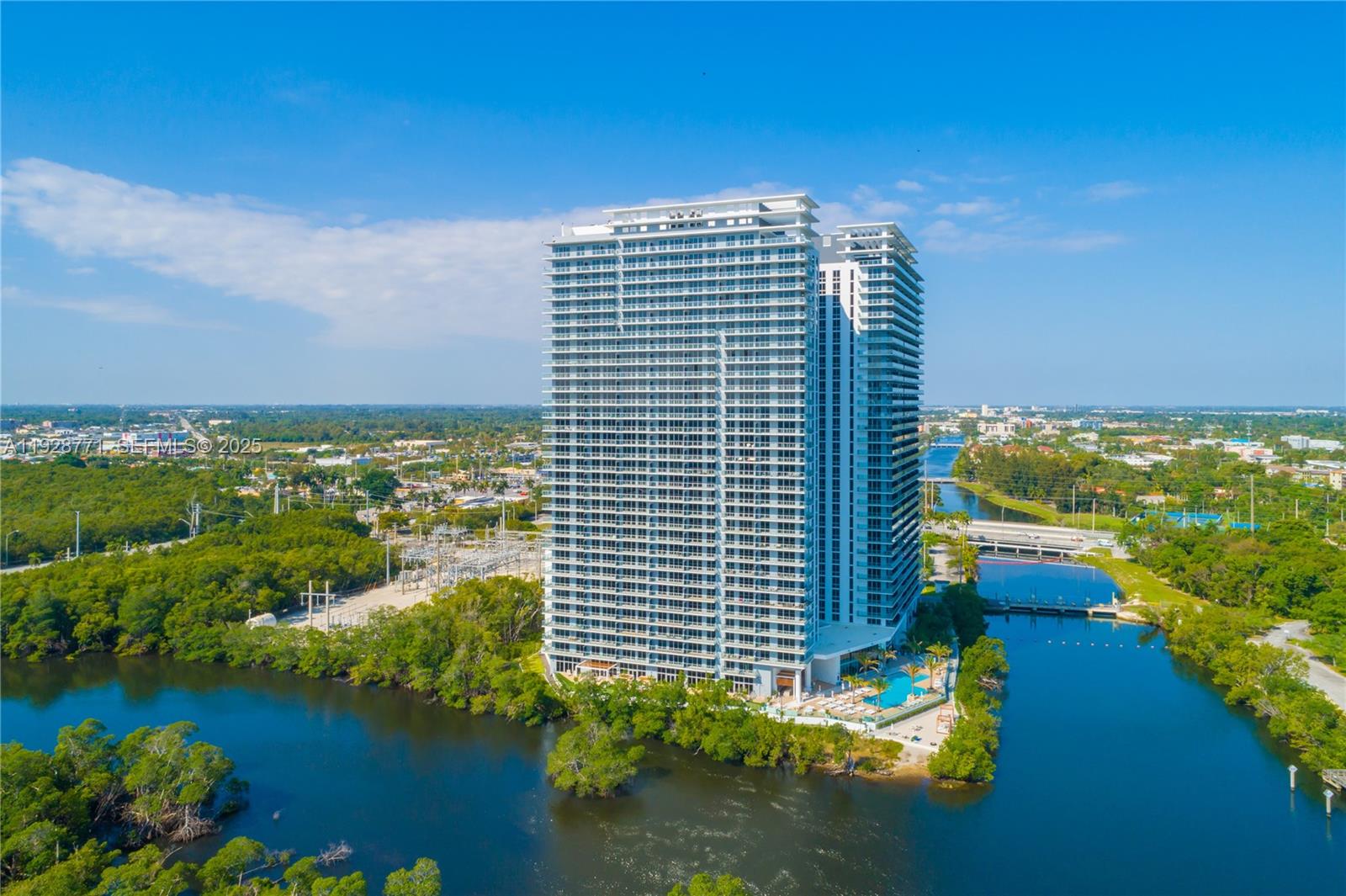 16385 Biscayne Blvd #503, North Miami Beach FL 33160