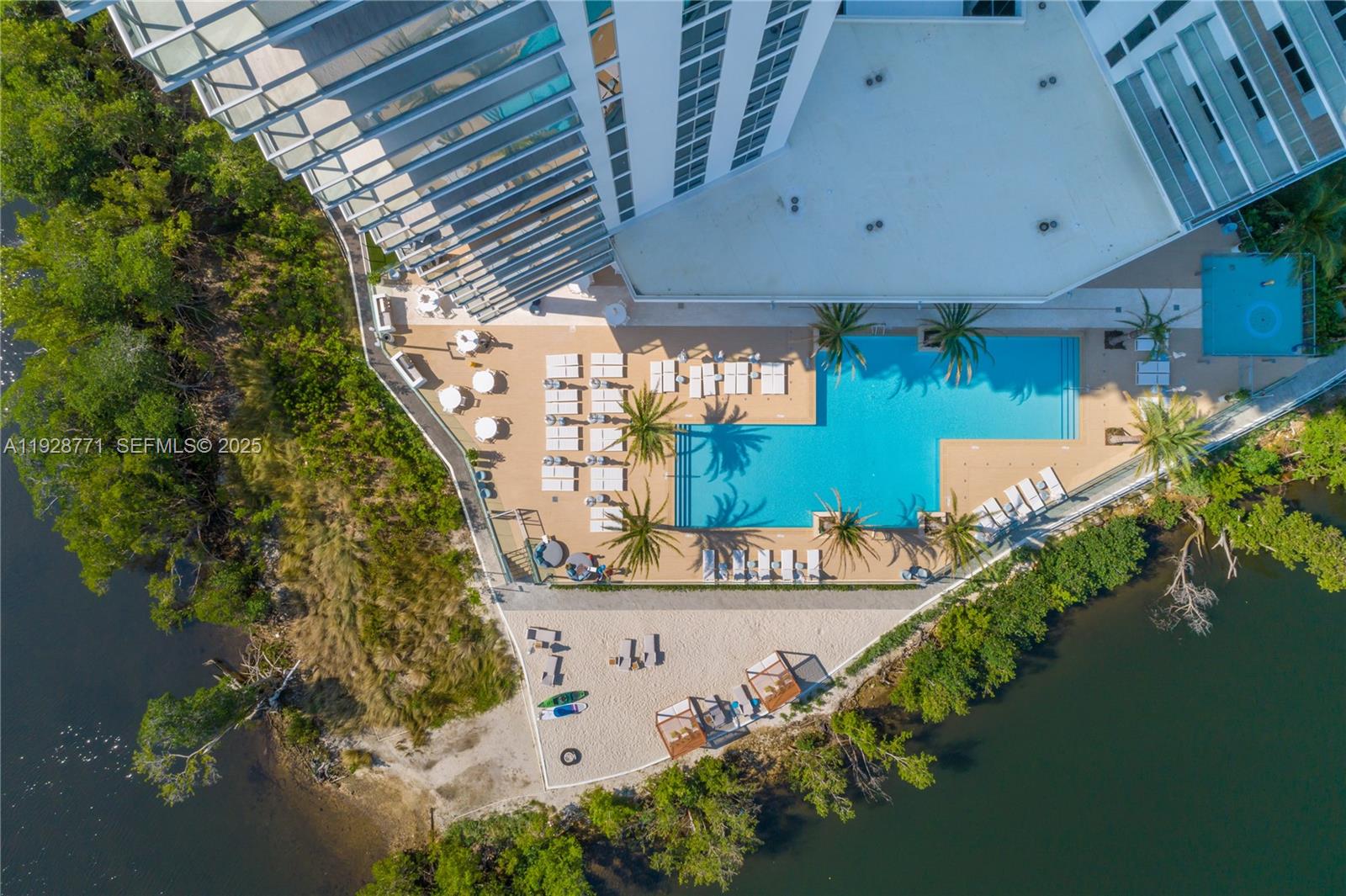 16385 Biscayne Blvd #503, North Miami Beach FL 33160