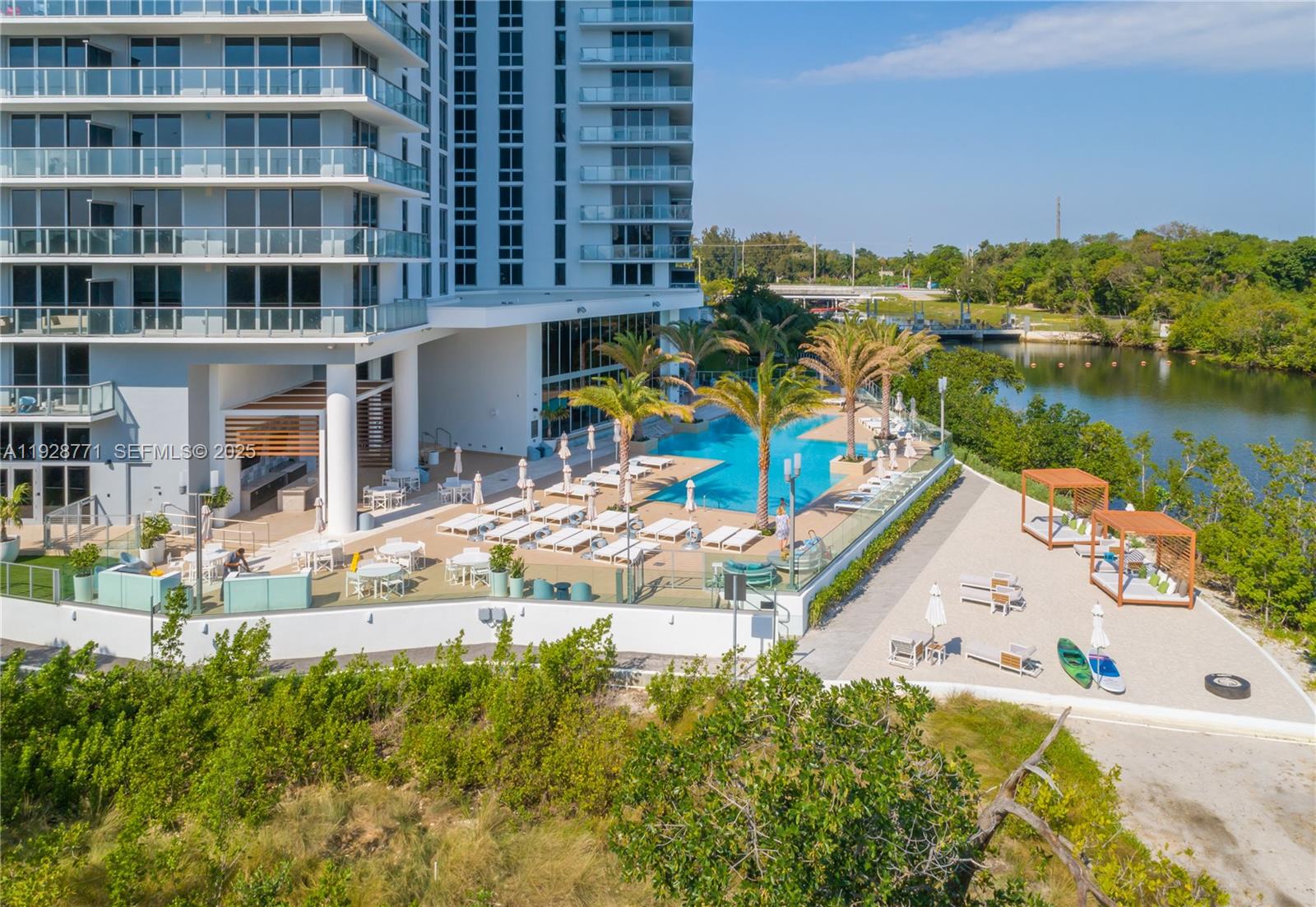 16385 Biscayne Blvd #503, North Miami Beach FL 33160