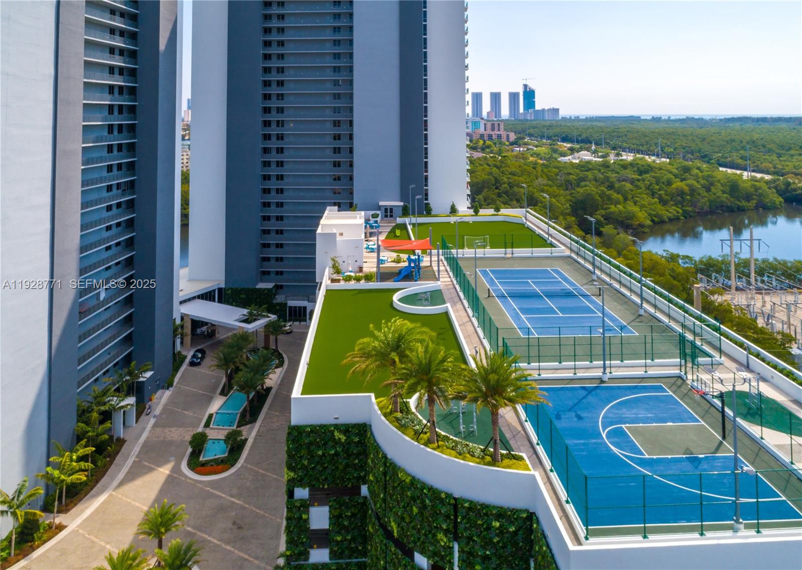 16385 Biscayne Blvd #503, North Miami Beach FL 33160